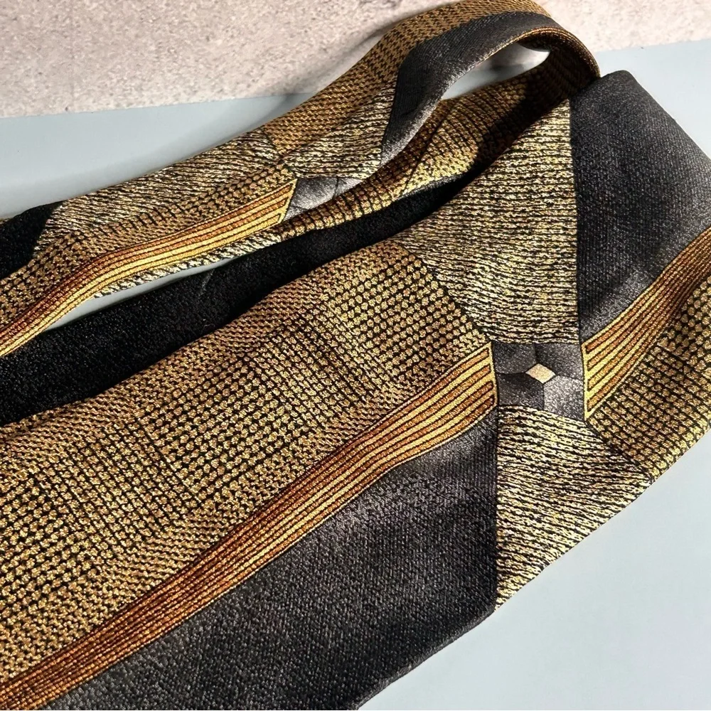 Roffe Black and Gold Patterned 56” Silk Tie